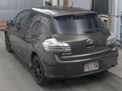 TOYOTA BLADE
