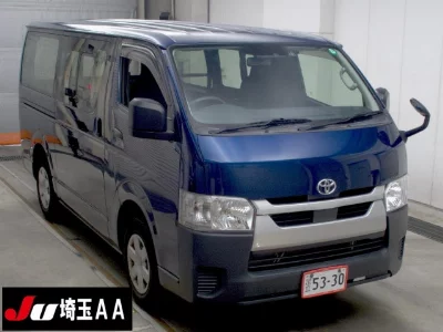 TOYOTA HIACE VAN