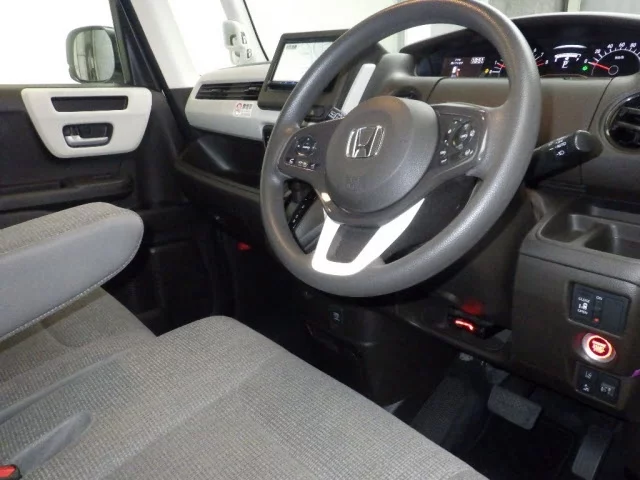 Honda N-Box  с аукциона в Японии