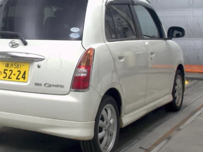 Daihatsu Mira Gino