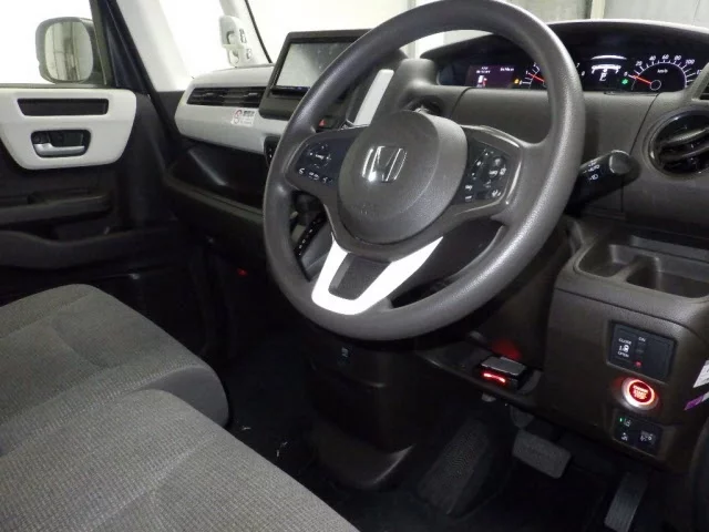 Honda N-Box  с аукциона в Японии