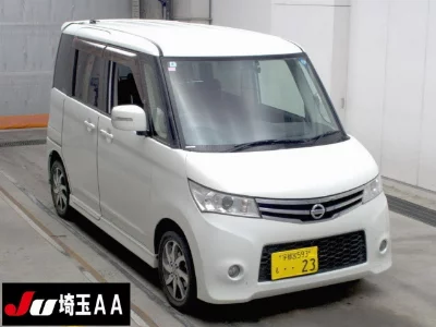 NISSAN ROOX