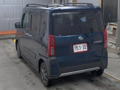 DAIHATSU TANTO FUN CROSS
