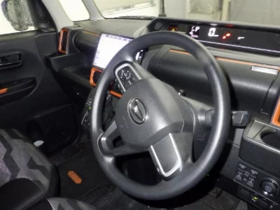 DAIHATSU TANTO FUN CROSS