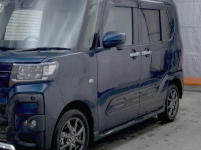 DAIHATSU TANTO FUN CROSS