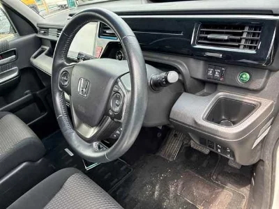 HONDA STEPWGN SPADA