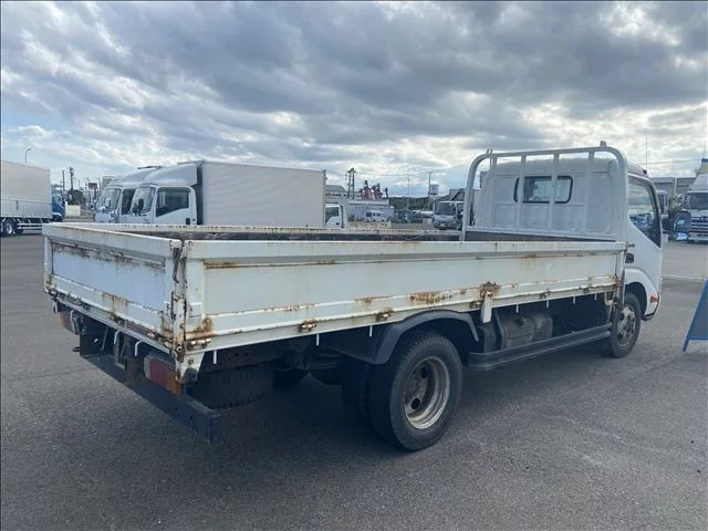 Hino Dutro  с аукциона в Японии