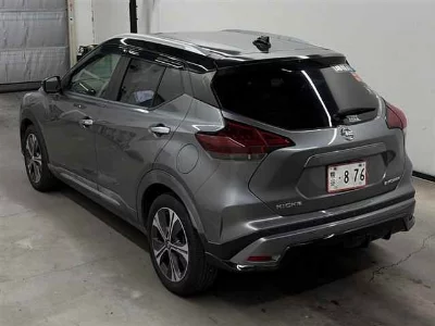 NISSAN KICKS