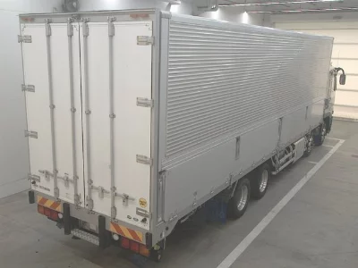 MITSUBISHI FUSO