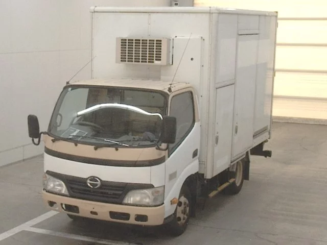 Hino Dutro  с аукциона в Японии