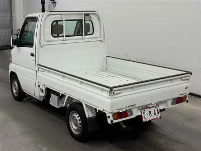 NISSAN CLIPPER TRUCK