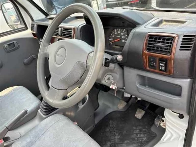 NISSAN CLIPPER TRUCK