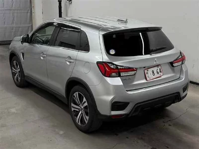 MITSUBISHI RVR