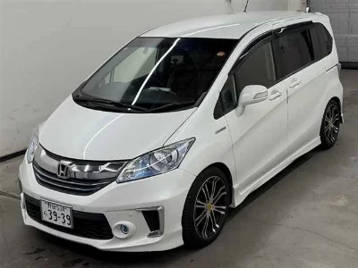 HONDA FREED HYBRID