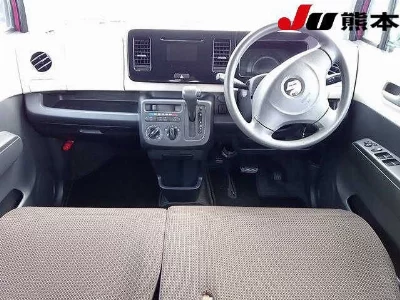 SUZUKI MRWAGON