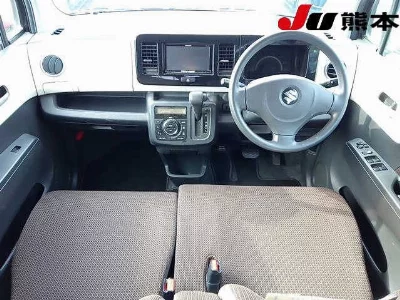 SUZUKI MRWAGON