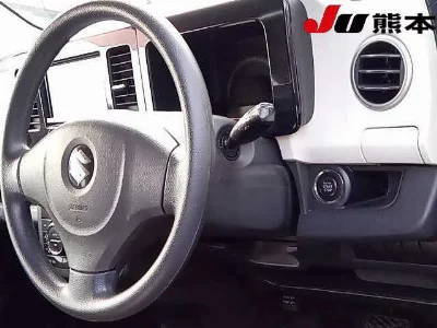 SUZUKI MRWAGON
