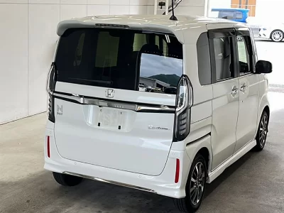 HONDA N BOX CUSTOM