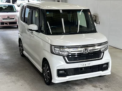 HONDA N BOX CUSTOM