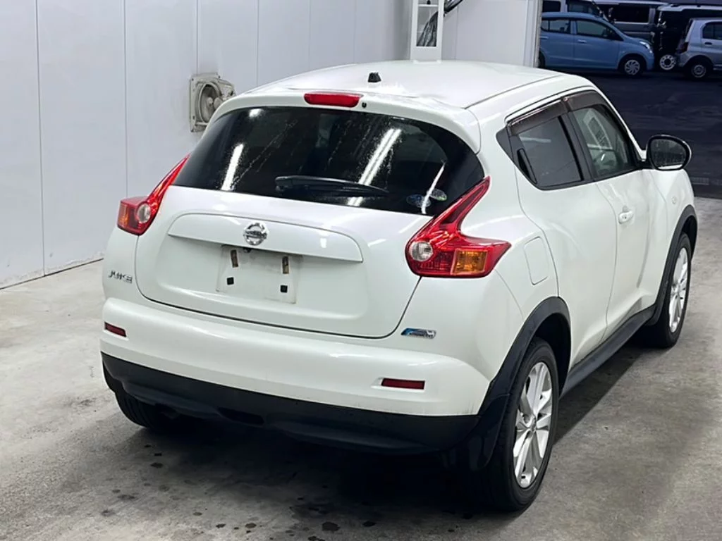 Nissan Juke  с аукциона в Японии