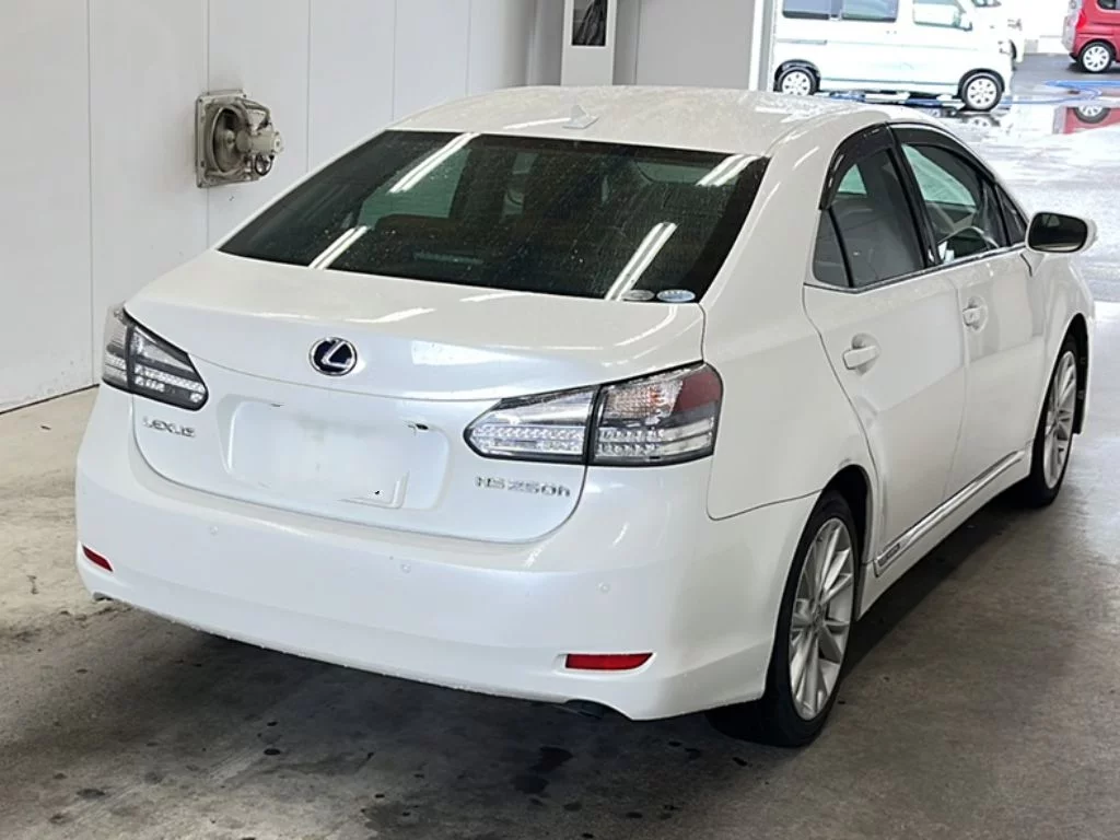 Lexus HS250h  с аукциона в Японии
