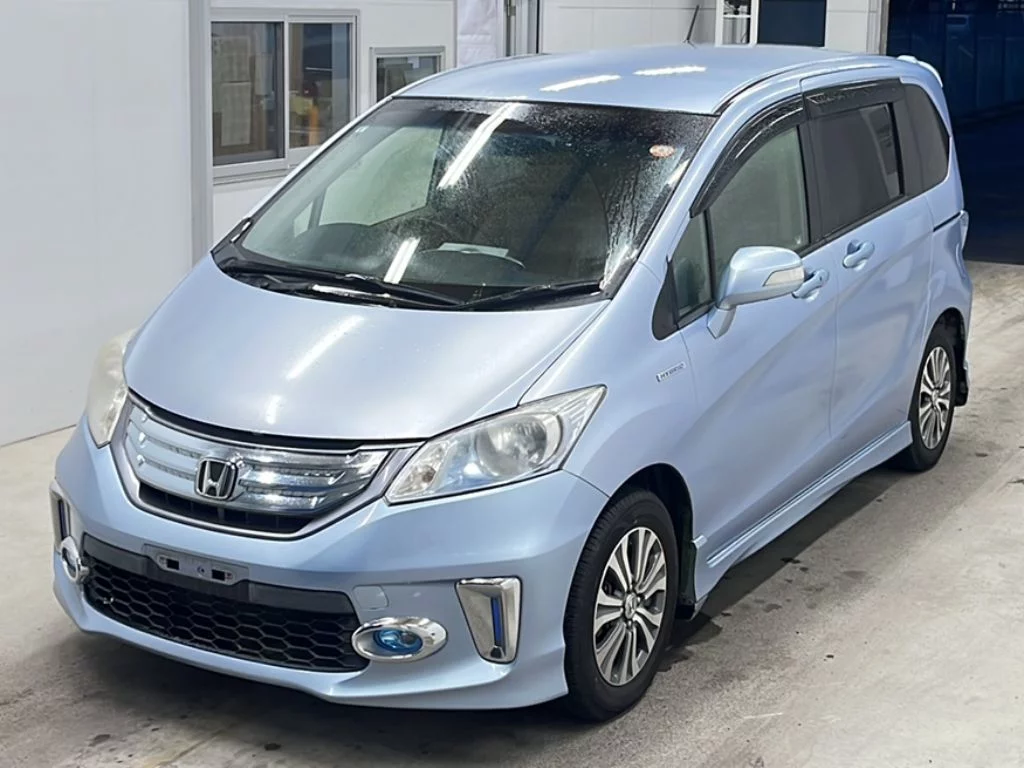Honda Freed  с аукциона в Японии
