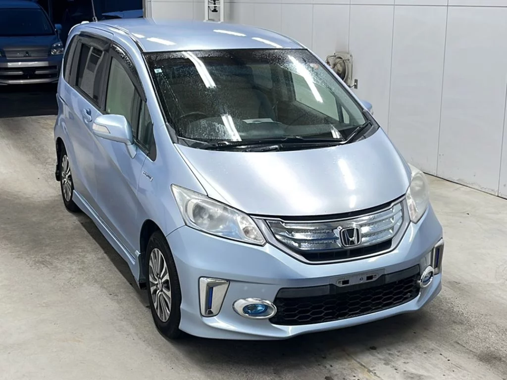 Honda Freed  с аукциона в Японии