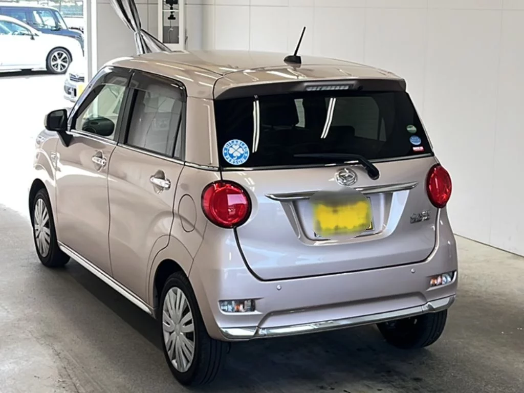 Daihatsu Cast  с аукциона в Японии
