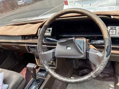 TOYOTA CRESTA