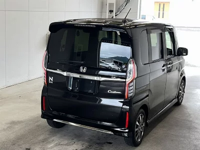HONDA N BOX CUSTOM