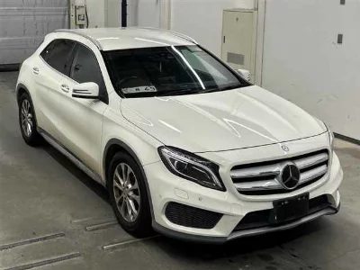 MERCEDES BENZ GLA