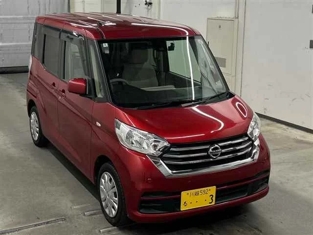 Nissan Dayz Roox  с аукциона в Японии