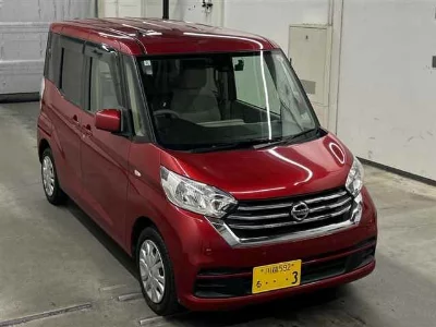 NISSAN DAYZ ROOX