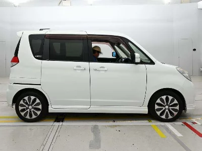 MITSUBISHI DELICA D:2
