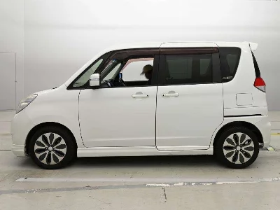 MITSUBISHI DELICA D:2