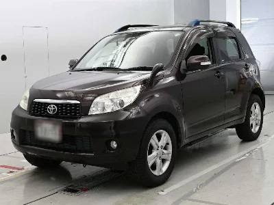 TOYOTA RUSH