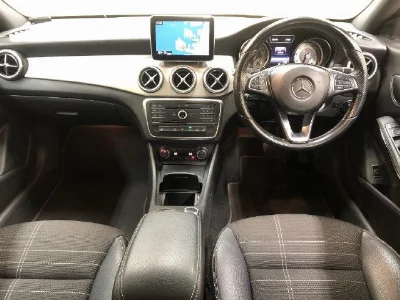 MERCEDES BENZ CLA