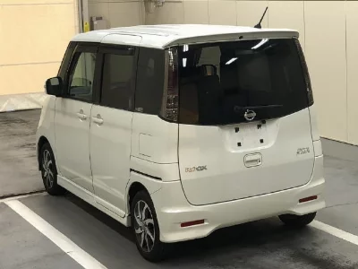 NISSAN ROOX