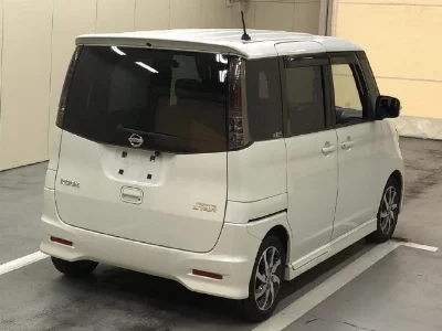 NISSAN ROOX