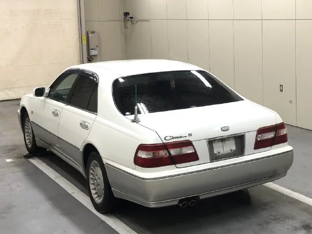 Nissan Cima  с аукциона в Японии