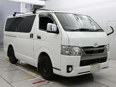 TOYOTA HIACE VAN