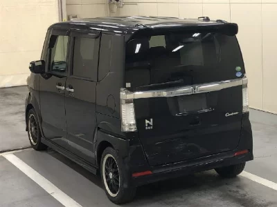HONDA N BOX CUSTOM