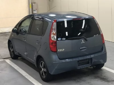 MITSUBISHI COLT