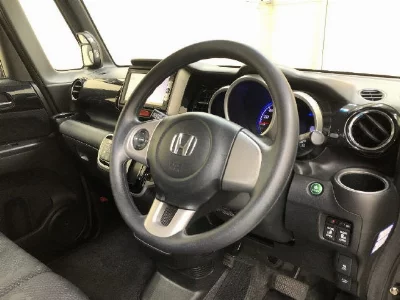 HONDA N BOX CUSTOM