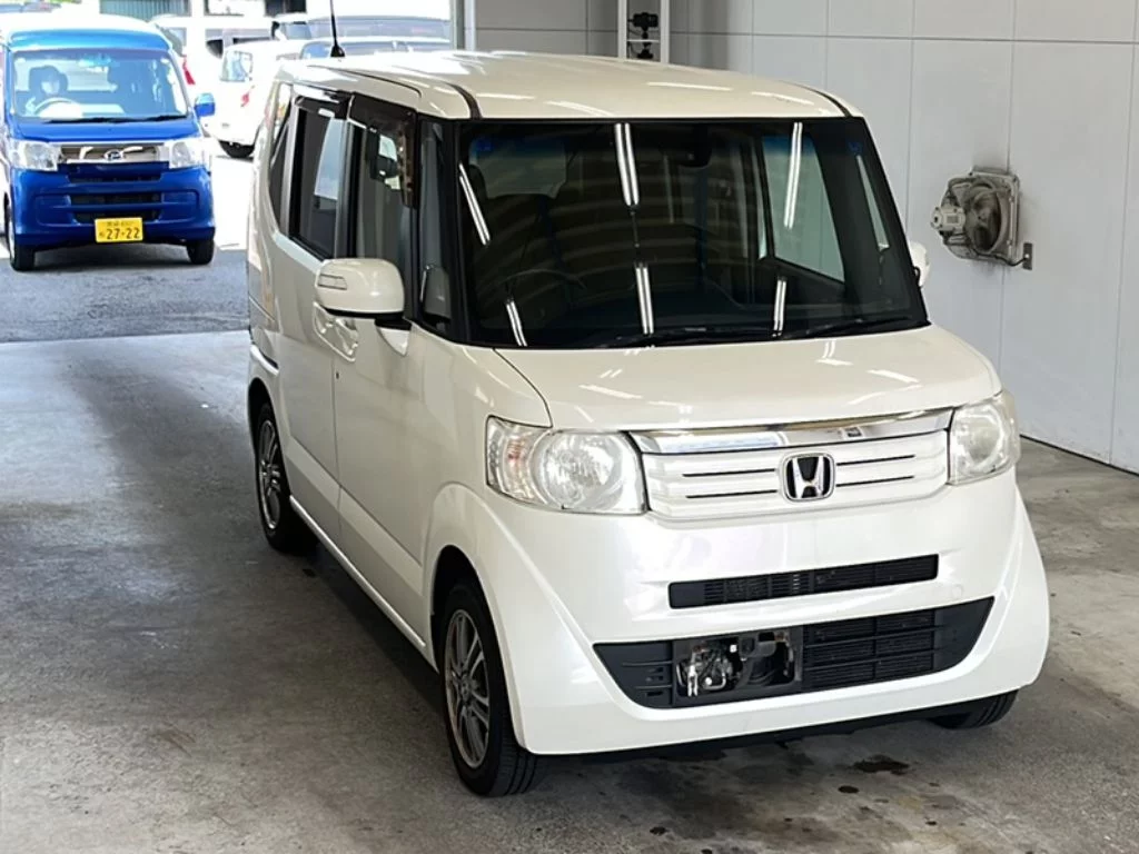 Honda N-Box  с аукциона в Японии