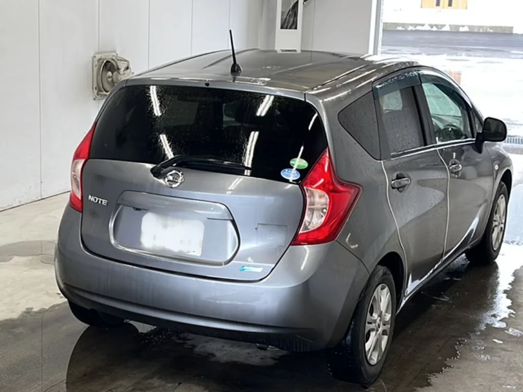 Nissan Note  с аукциона в Японии