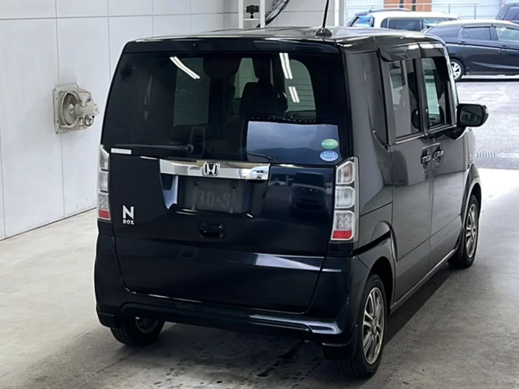Honda N-Box  с аукциона в Японии