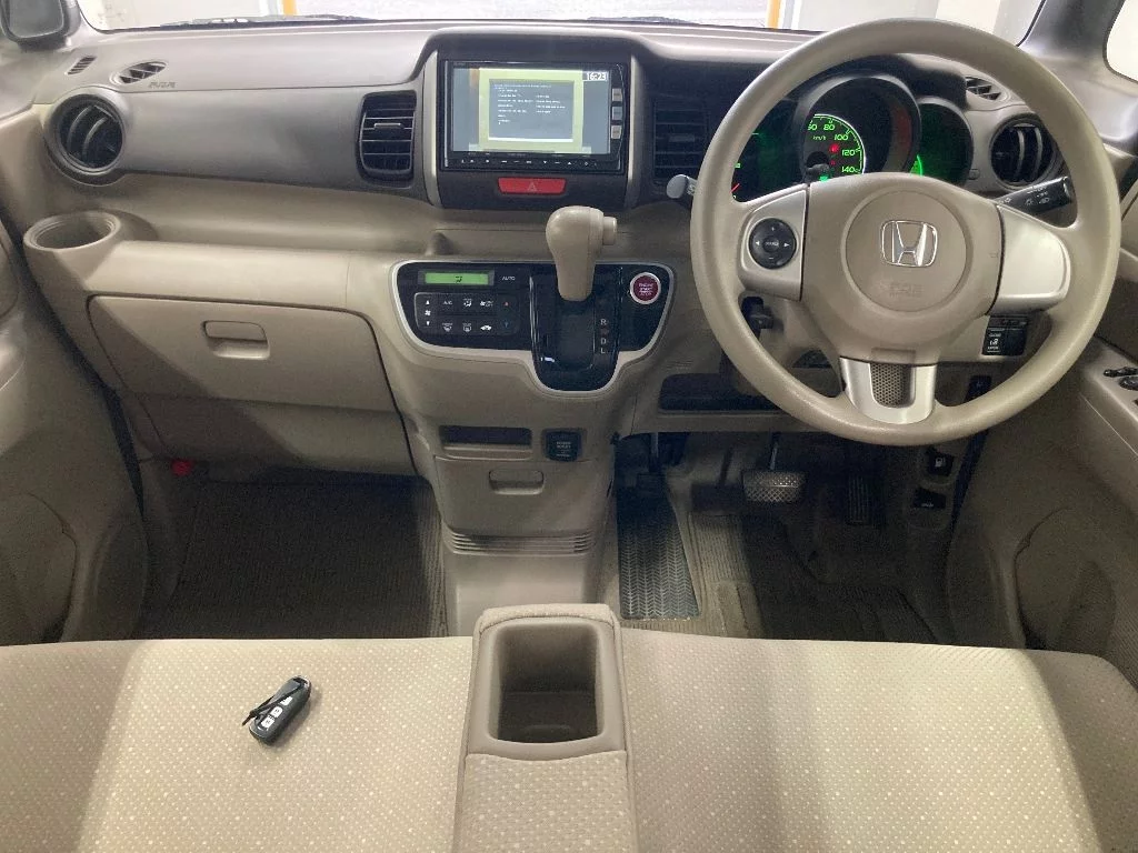 Honda N-Box  с аукциона в Японии