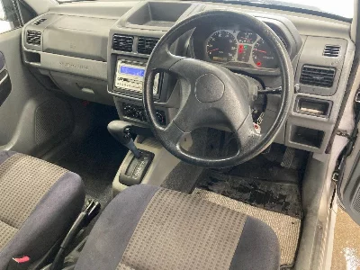 MITSUBISHI PAJERO MINI
