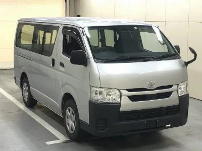 TOYOTA HIACE